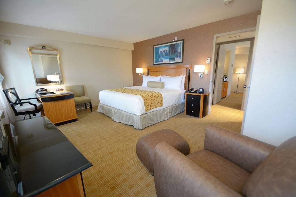 Inn At Great Neck | night club | 30 Cutter Mill Rd, Great Neck, NY 11021, USA | 5167732000 OR +1 516-773-2000