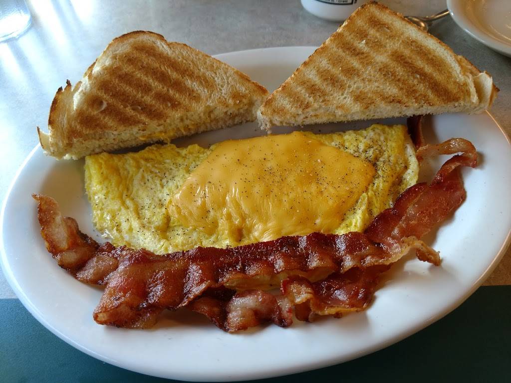 Cronks Oakridge Restaurant | restaurant | 9103 Mason Dr, Newaygo, MI 49337, USA | 2316522508 OR +1 231-652-2508