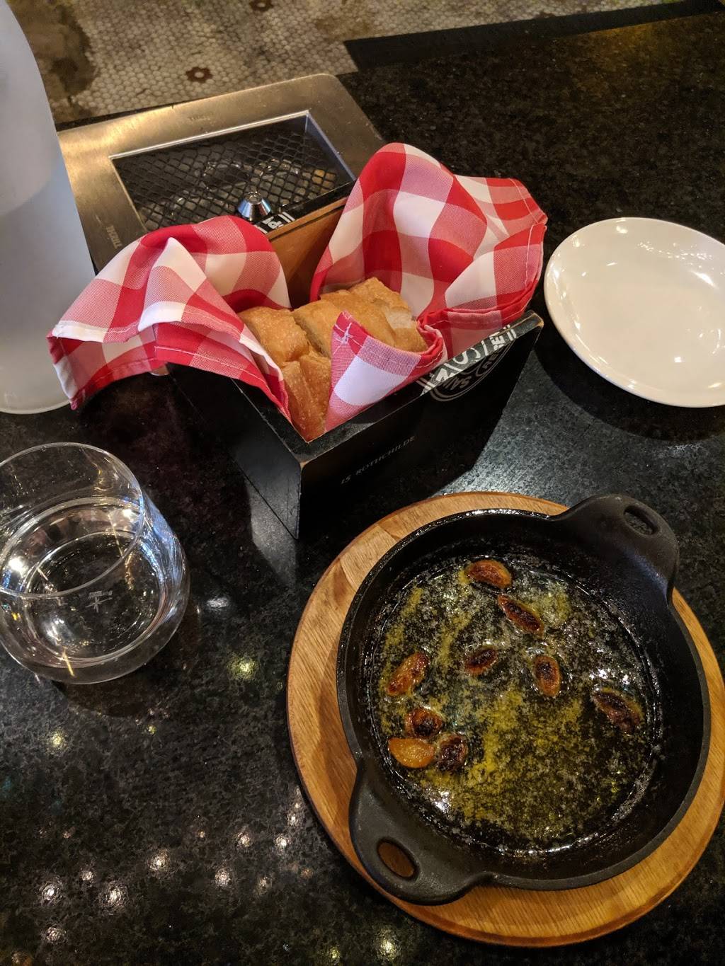 Garbarinos | restaurant | 5925 Baum Blvd, Pittsburgh, PA 15206, USA | 4126652880 OR +1 412-665-2880