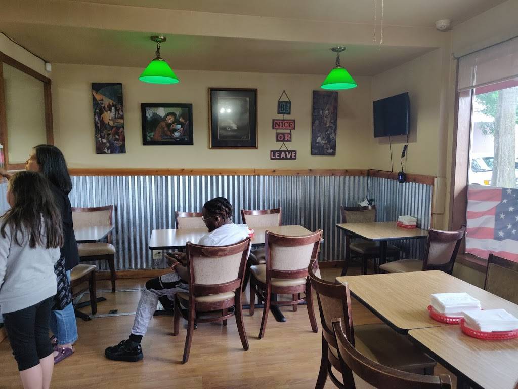 Lil Red Takeout & Catering | restaurant | 4225 Rainier Ave S, Seattle, WA 98118, USA | 2067602931 OR +1 206-760-2931