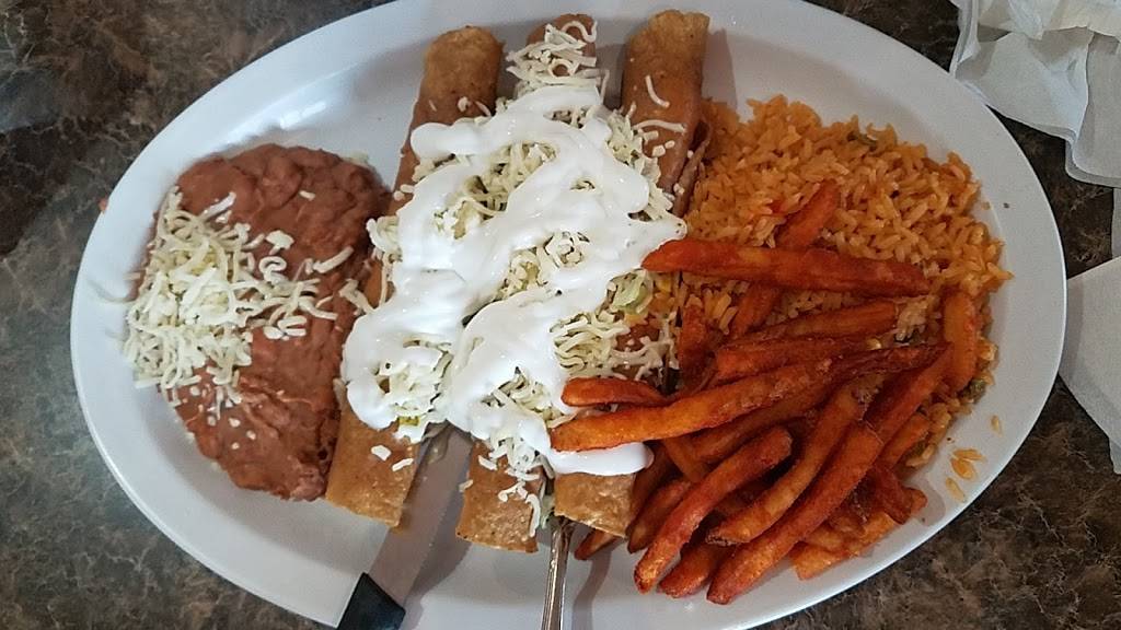 El Pollo Cris Cris | restaurant | 7025 S Pulaski Rd, Chicago, IL 60629, USA | 7732847227 OR +1 773-284-7227