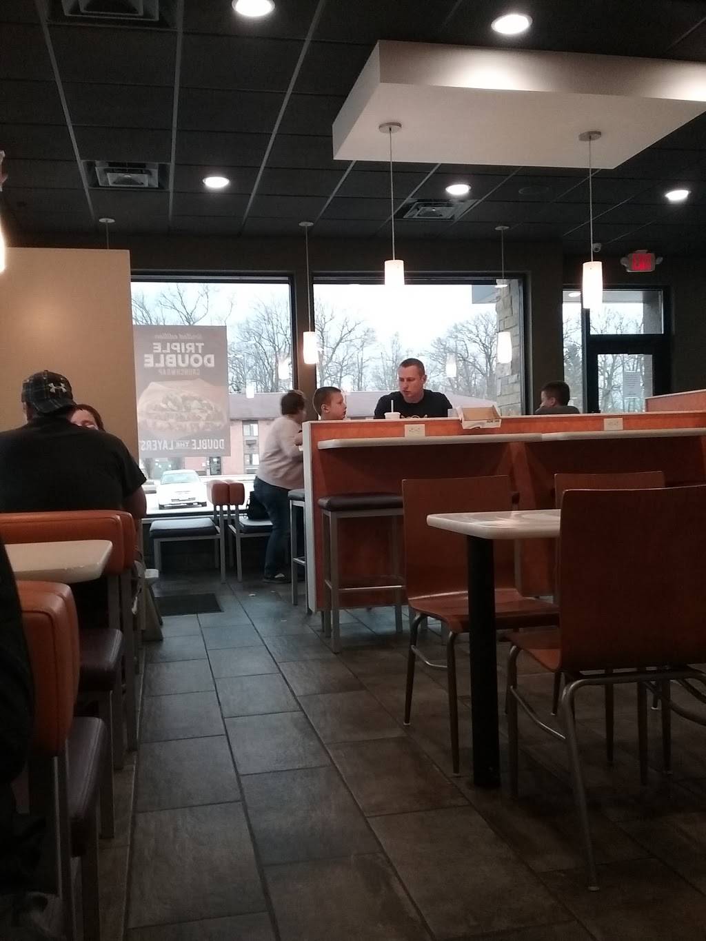 Taco Bell | meal takeaway | 663 East Ave, Lomira, WI 53048, USA | 9202698139 OR +1 920-269-8139