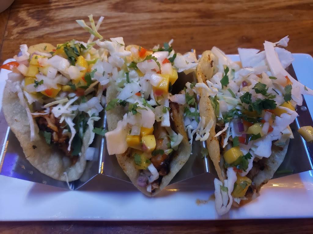 The Bull Pen Sports Bar and Grill | restaurant | 701 Metcalf St, Sedro-Woolley, WA 98284, USA | 3605884508 OR +1 360-588-4508