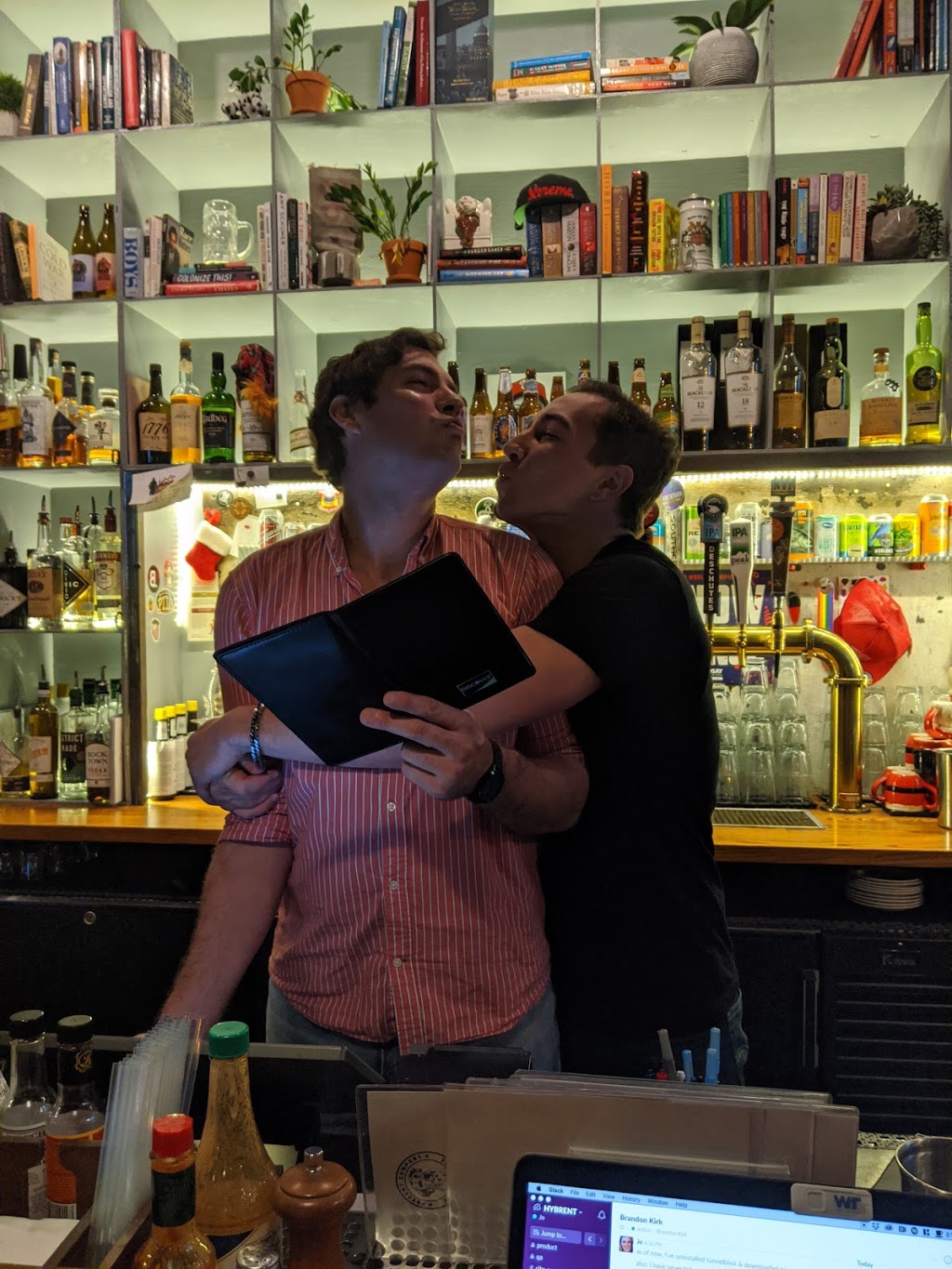 Present Company Public House | restaurant | 438 Massachusetts Ave NW, Washington, DC 20001, USA | 2022891100 OR +1 202-289-1100