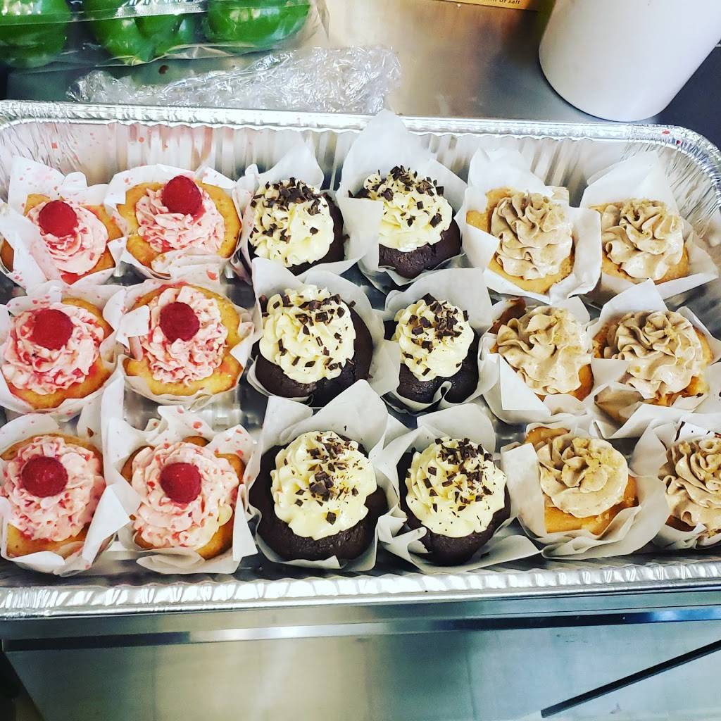 Farmhouse Kitchen & Bakery | restaurant | 246 Main St, Claysville, PA 15323, USA | 7246637650 OR +1 724-663-7650