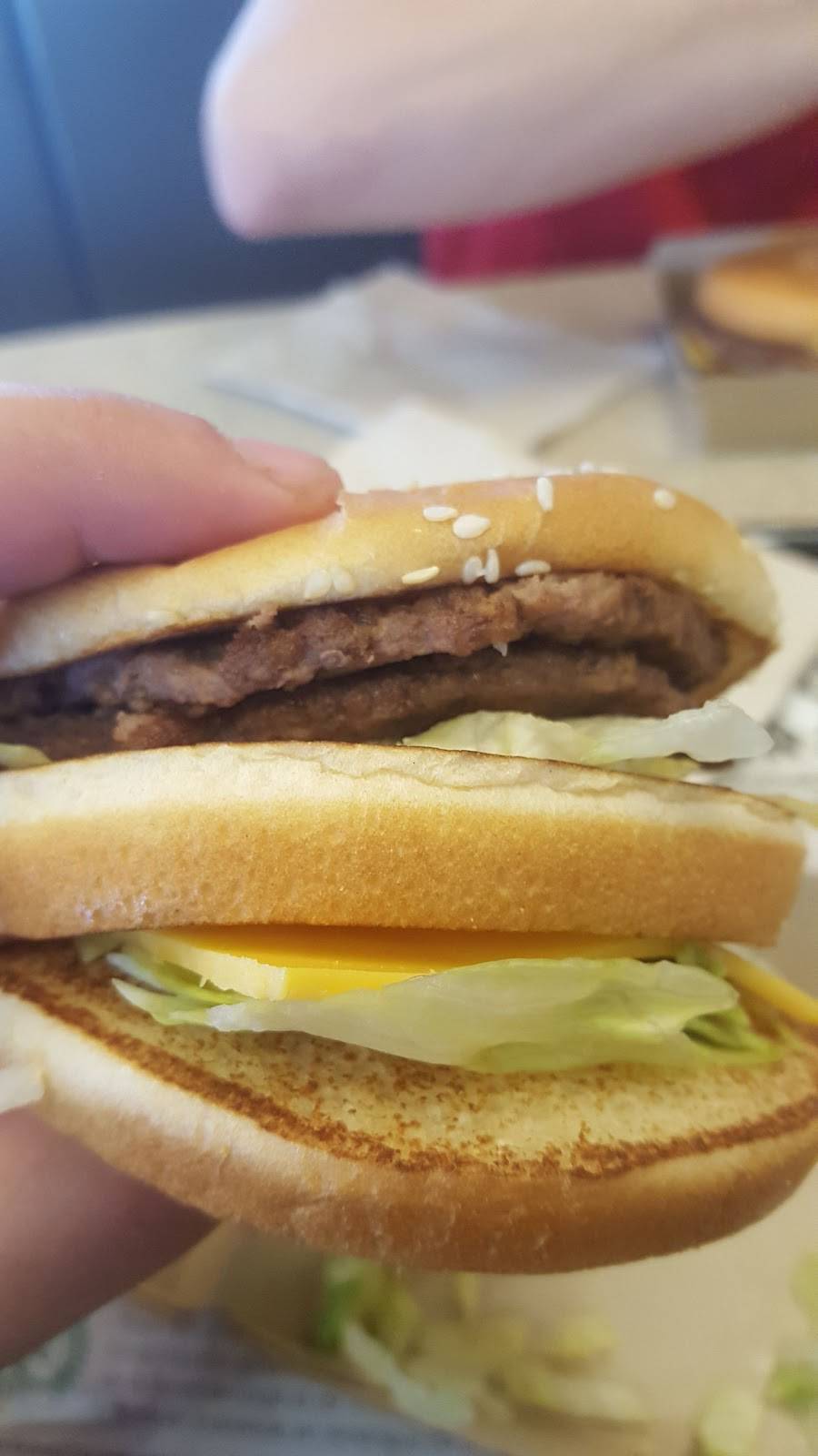 McDonalds | cafe | 3855 Rue Laval, Lac-Mégantic, QC G6B 1A7, Canada | 8195834477 OR +1 819-583-4477