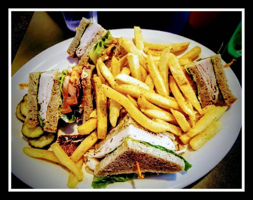 Bensons Cafe | restaurant | 665 Main St, Fremont, NH 03044, USA | 6032441331 OR +1 603-244-1331