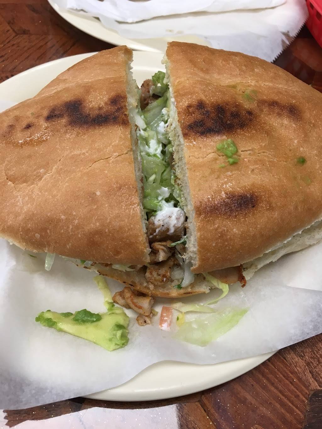 Taqueria La Tapatia | restaurant | 4731 Rigsby Ave, San Antonio, TX 78222, USA | 2103339885 OR +1 210-333-9885