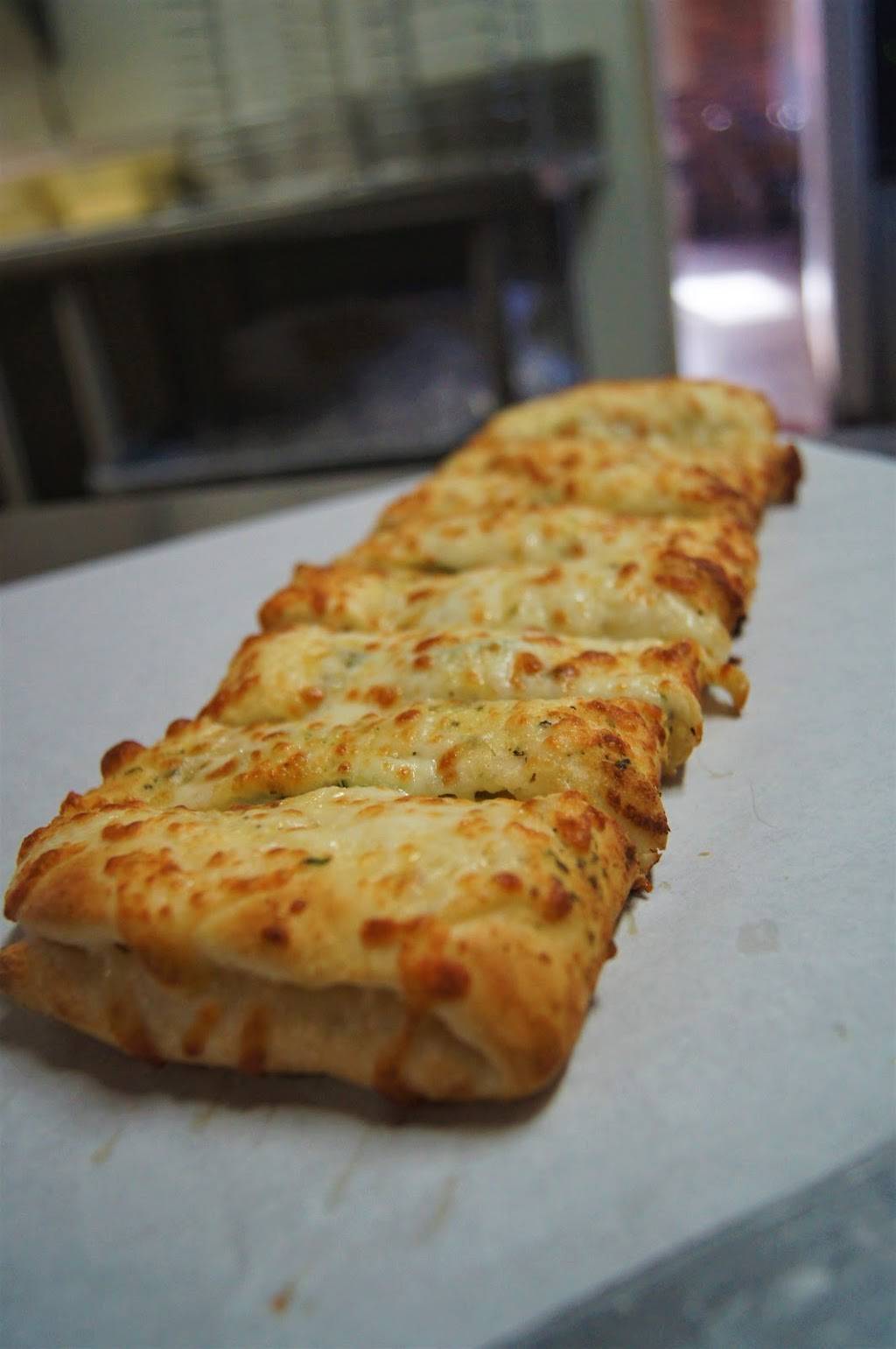 Village Pizza | meal delivery | 3545 Ranches Pkwy, Eagle Mountain, UT 84005, USA | 8017898455 OR +1 801-789-8455