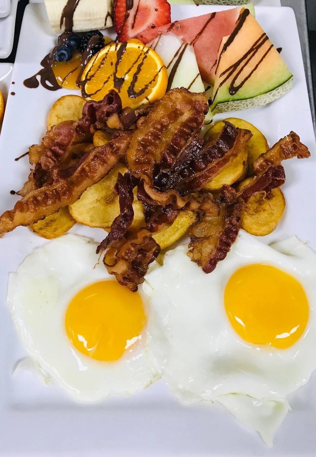 Ramona Tannous Pastry | bakery | 3583 Rue de lHêtrière, Saint-Augustin-de-Desmaures, QC G3A 2L4, Canada | 4188774691 OR +1 418-877-4691