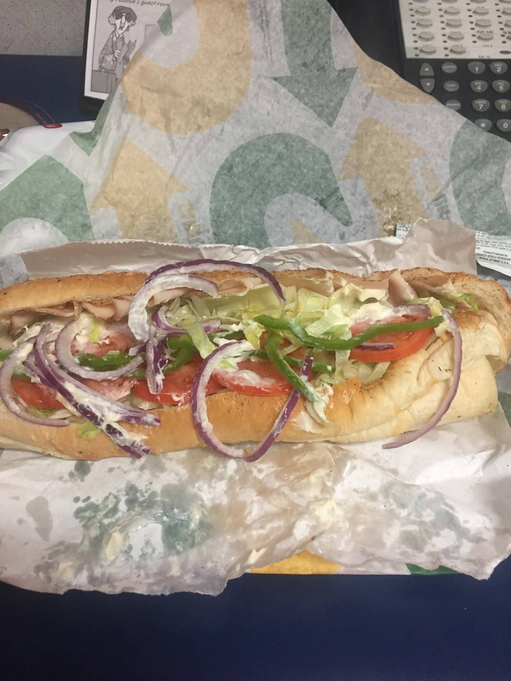 Subway Restaurants | restaurant | Har Mar Mall, 2100 E Snelling Dr #46, Roseville, MN 55113, USA | 6516319261 OR +1 651-631-9261