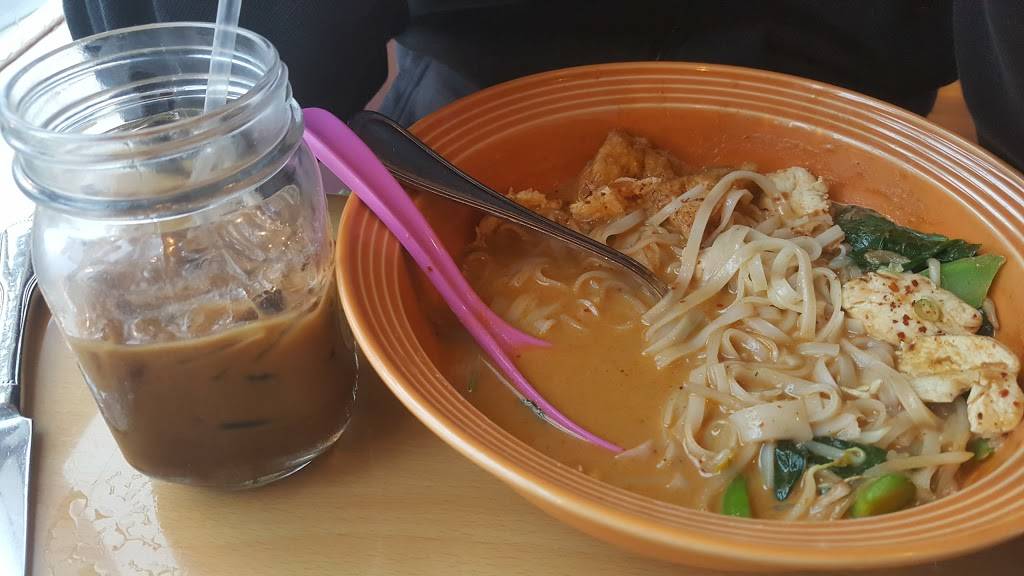 Bamboo Thai Restaurant | meal delivery | 1616 Commonwealth Avenue, Brighton, MA 02135, USA | 6172649999 OR +1 617-264-9999