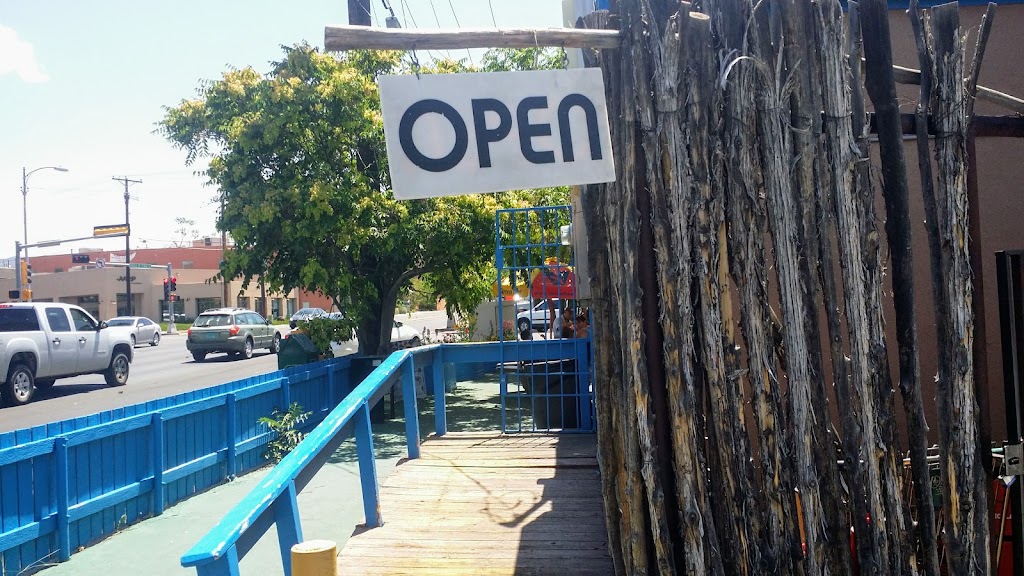 Chicago Dog Express | restaurant | 600 Cerrillos Rd, Santa Fe, NM 87505, USA | 5059842798 OR +1 505-984-2798