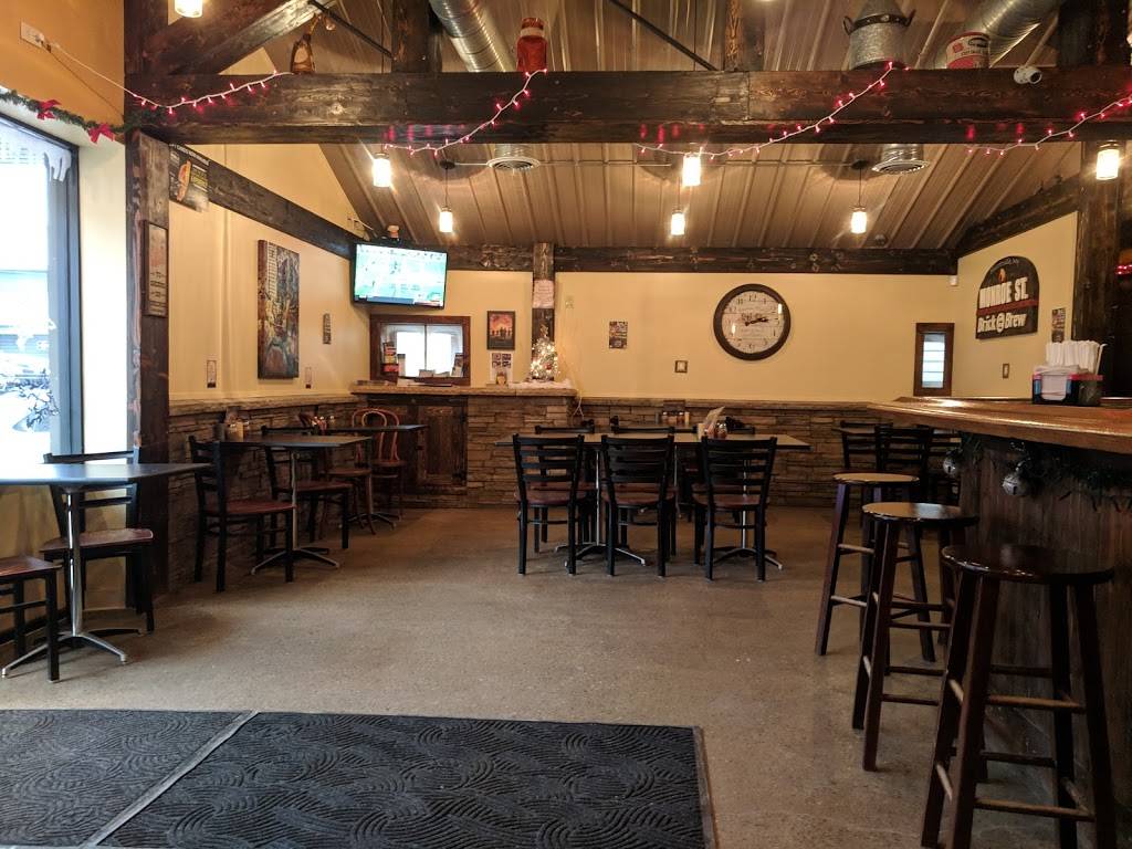 Monroe St. Brick & Brew | restaurant | 21 Monroe St, Ellicottville, NY 14731, USA | 7166991051 OR +1 716-699-1051