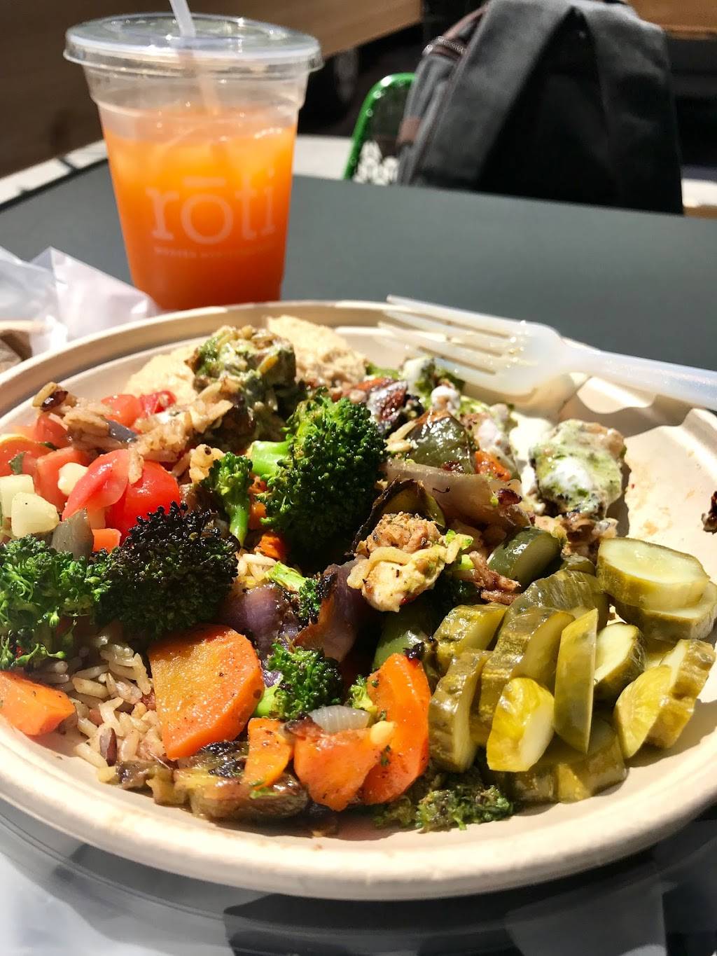 Roti Modern Mediterranean | restaurant | 1012 W Randolph St, Chicago, IL 60607, USA | 3128588298 OR +1 312-858-8298