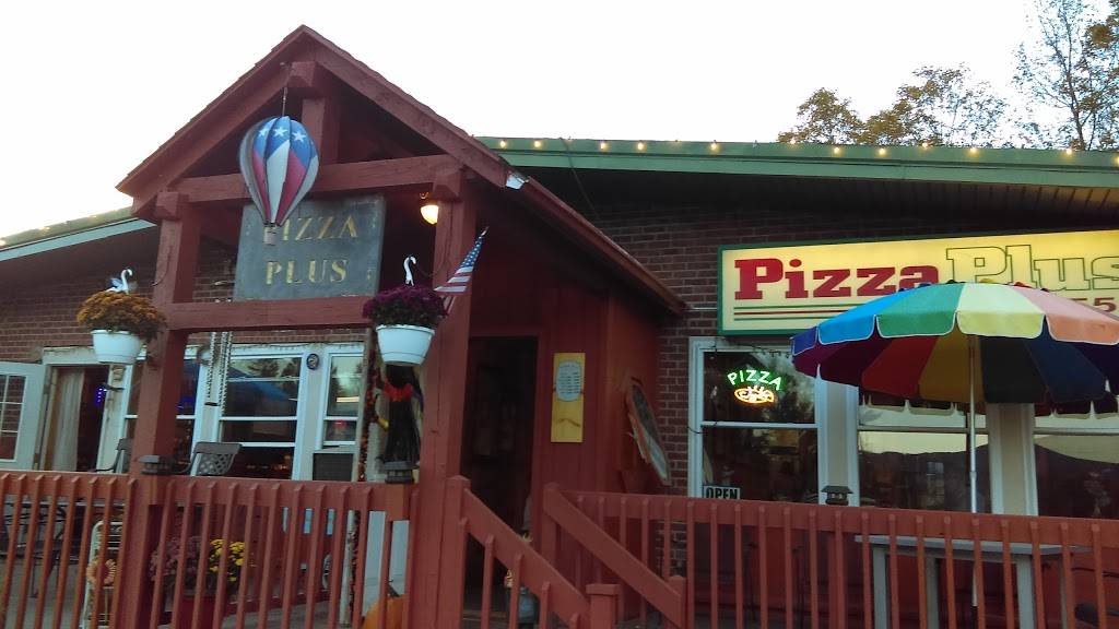 Pizza Plus | restaurant | 16043 NY-22, Stephentown, NY 12168, USA | 5187335555 OR +1 518-733-5555