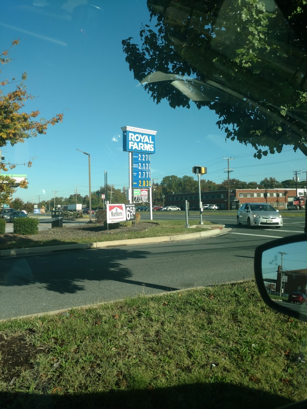 Royal Farms | meal takeaway | 4015 North Point Blvd #1, Dundalk, MD 21222, USA | 4107095106 OR +1 410-709-5106