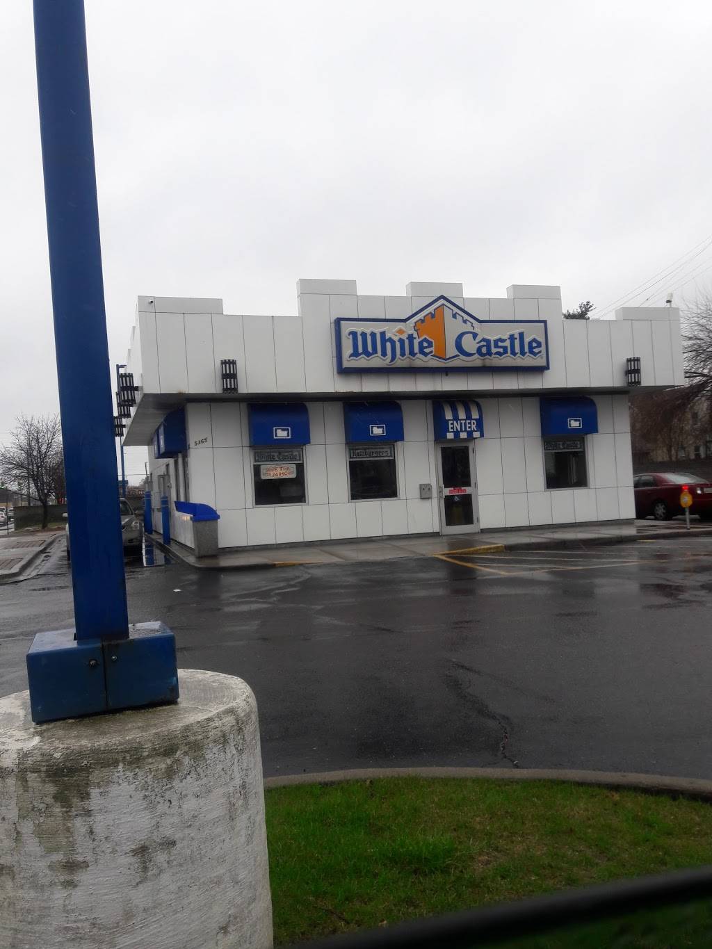 White Castle | restaurant | 15365 Wyoming Ave, Detroit, MI 48238, USA | 3138647597 OR +1 313-864-7597