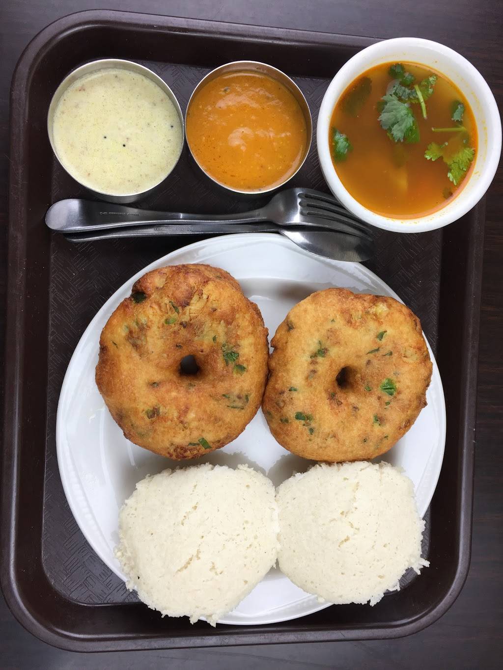 Bawarchi On Devon | restaurant | 6406 N Oakley Ave, Chicago, IL 60645, USA | 7738560801 OR +1 773-856-0801