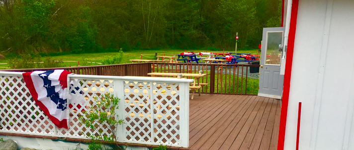 Smokeys BBQ & Lobster Pound | restaurant | 1061 Bar Harbor Rd, Trenton, ME 04605, USA | 2076677300 OR +1 207-667-7300