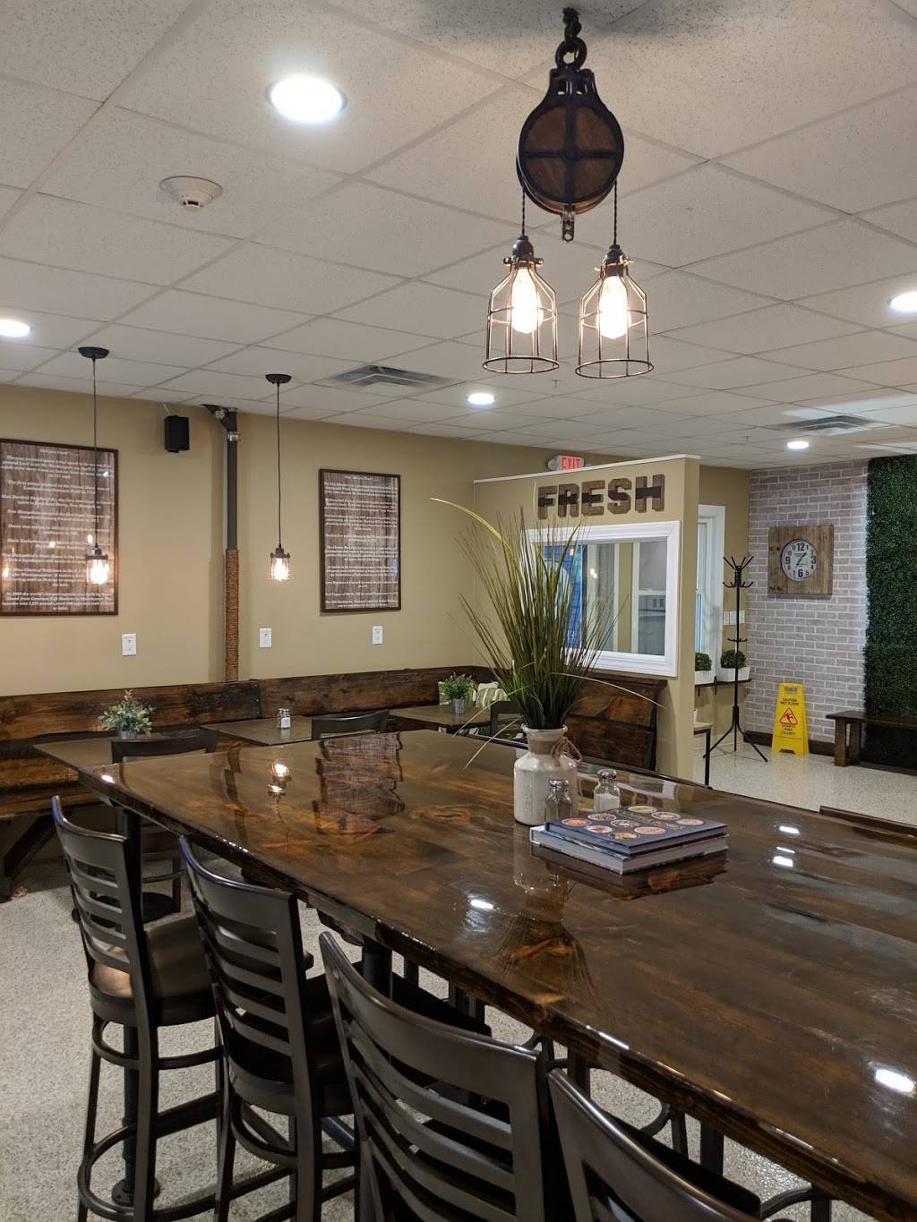 Fresh Hub Eatery | restaurant | 23 Stiles Rd, Salem, NH 03079, USA | 6034585775 OR +1 603-458-5775