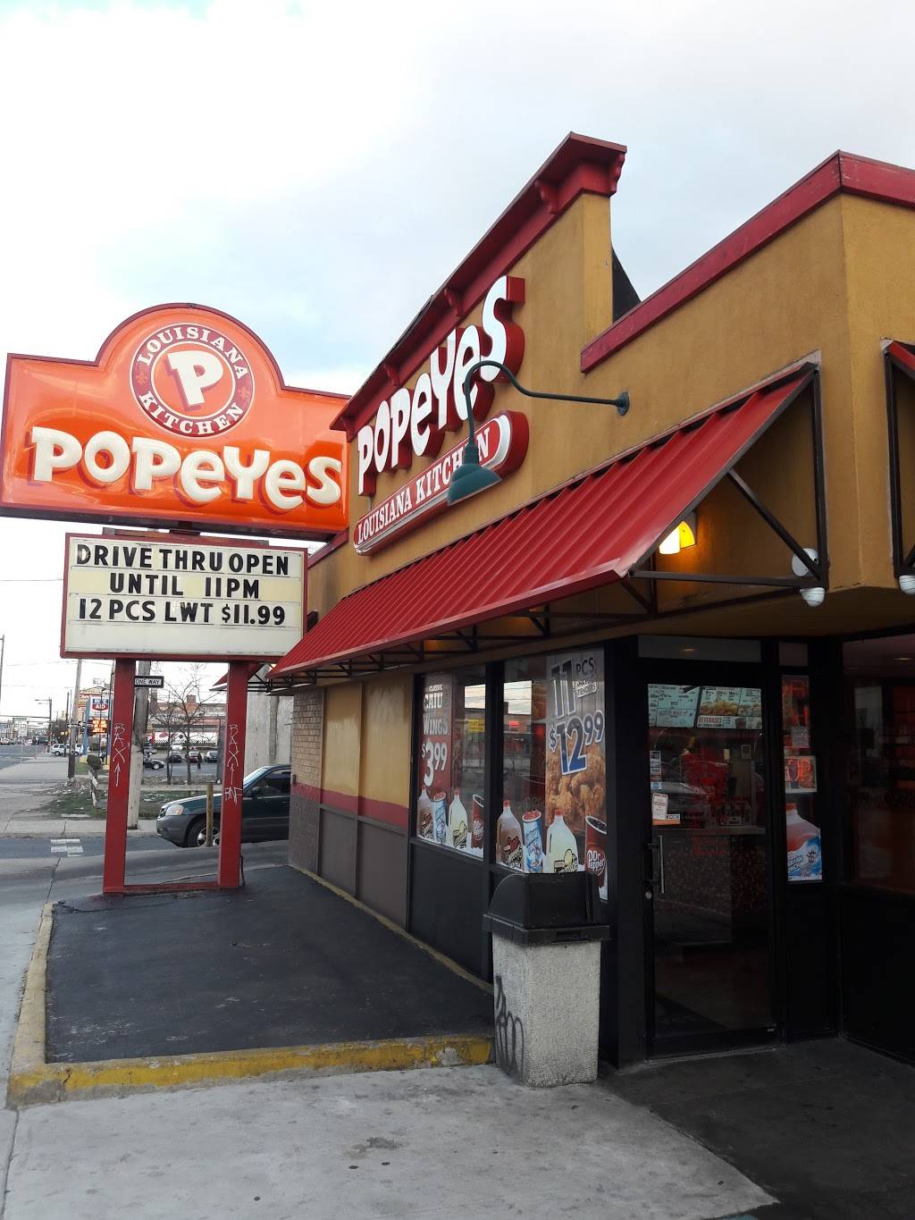 Popeyes Louisiana Kitchen | restaurant | 314 W Lehigh Ave, Philadelphia, PA 19133, USA | 2154235657 OR +1 215-423-5657