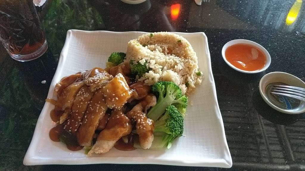 East Moon Bistro | restaurant | 13352 Minnieville Rd, Woodbridge, VA 22192, USA | 7038782688 OR +1 703-878-2688