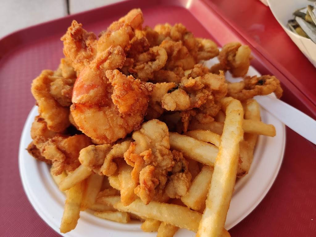 Brown’s Lobster Pound | restaurant | 407 NH-286, Seabrook, NH 03874, USA | 6034743331 OR +1 603-474-3331