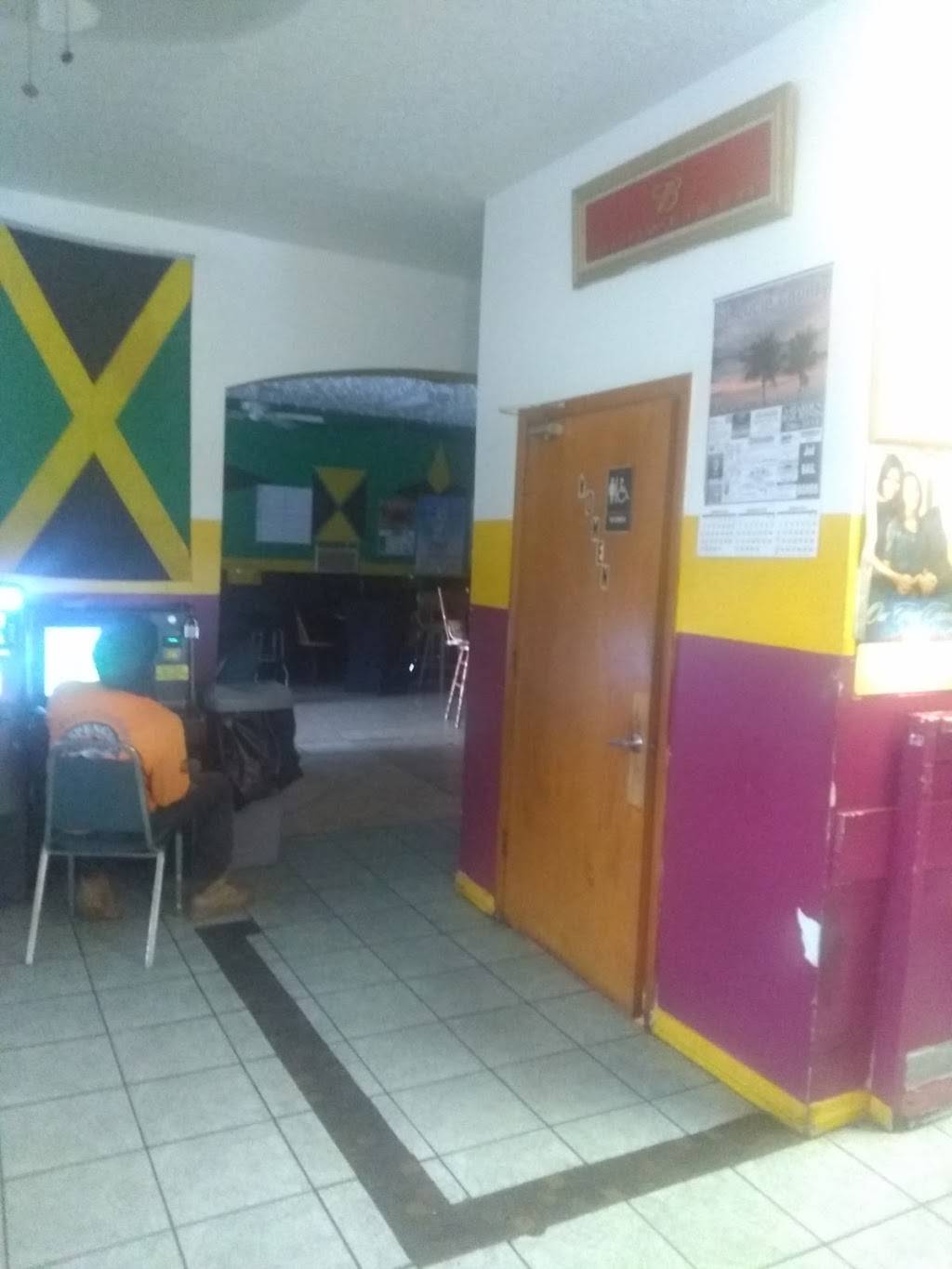 Eckles Restaurant & Lounge | restaurant | 1701 N 25th St, Fort Pierce, FL 34947, USA | 7728824704 OR +1 772-882-4704