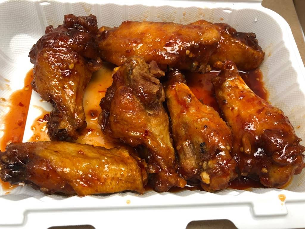 Twisted wings | restaurant | 8604 Bay Pkwy, Brooklyn, NY 11214, USA | 7182662433 OR +1 718-266-2433