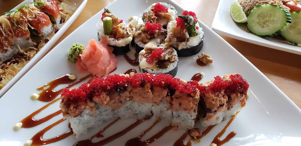 Fin Sushi Bar | restaurant | 1742 W Wilson Ave, Chicago, IL 60640, USA | 7739617452 OR +1 773-961-7452