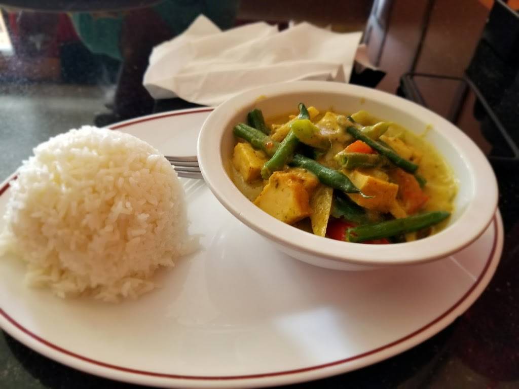 Tom Yum Thai North Restaurant | restaurant | 3510 E Bell Rd #3, Phoenix, AZ 85032, USA | 6027658424 OR +1 602-765-8424