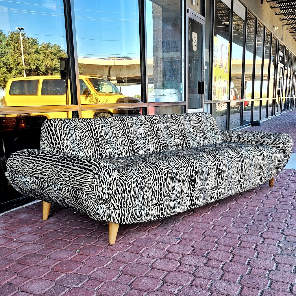 Baraka Upholstery | restaurant | 1706 Dungan Ln, Austin, TX 78754, USA | 5123000222 OR +1 512-300-0222