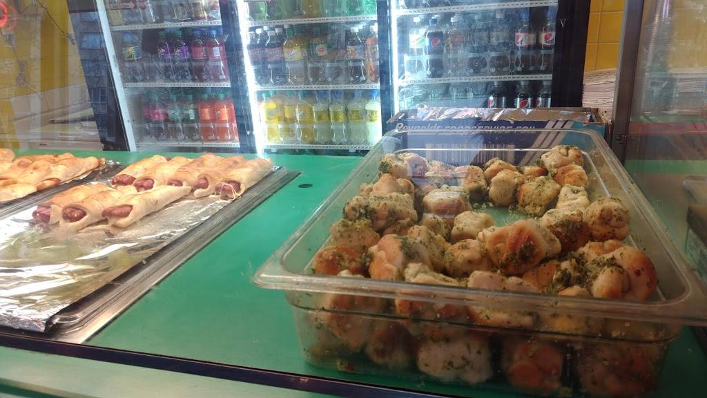 Capri II Pizzeria | restaurant | 149 Dreiser Loop, Bronx, NY 10475, USA | 7186713822 OR +1 718-671-3822