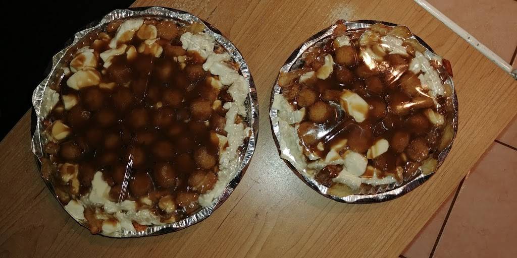 Le poutinault | restaurant | 270b Boulevard Thibeau, Trois-Rivières, QC G8T 6Y4, Canada | 8199094433 OR +1 819-909-4433