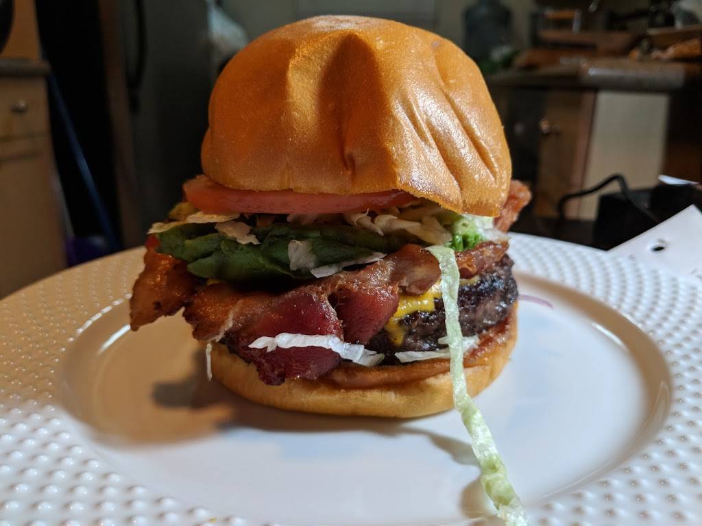 IB Forum Sports Bar & Grill | restaurant | 1079 Seacoast Dr, Imperial Beach, CA 91932, USA | 6194297507 OR +1 619-429-7507