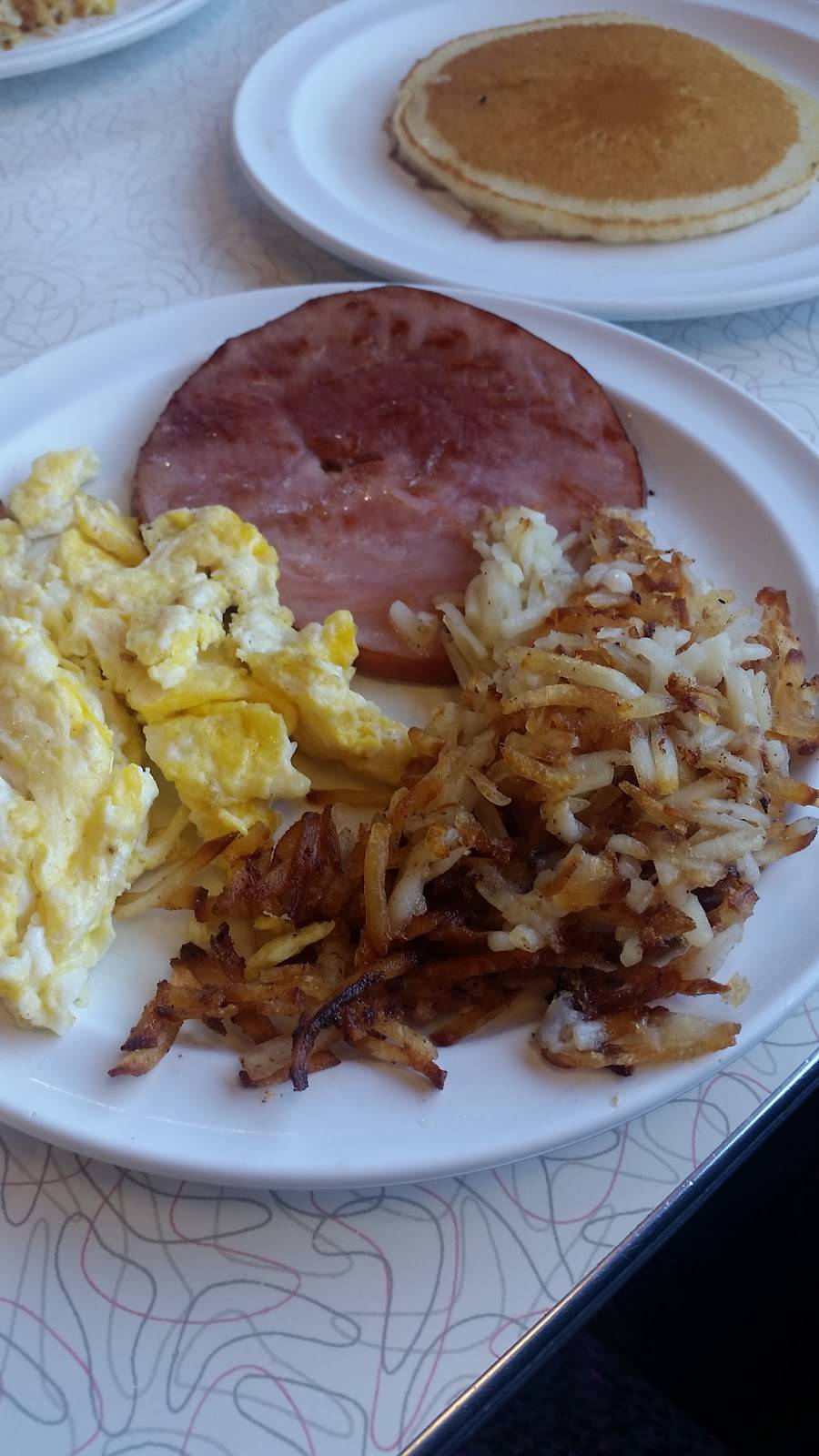 Pennys Diner | restaurant | 1608 W Business U.S. 60, Dexter, MO 63841, USA | 5736245800 OR +1 573-624-5800