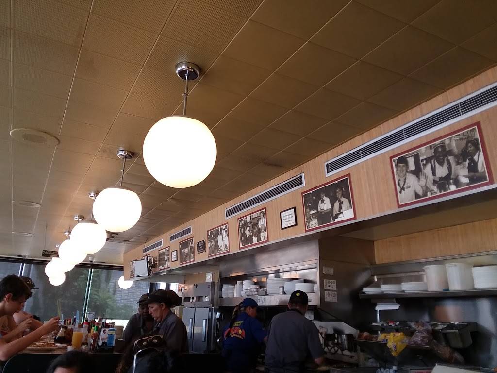 Waffle House | restaurant | 3845 Grandview Dr, Simpsonville, SC 29680, USA | 8649631821 OR +1 864-963-1821