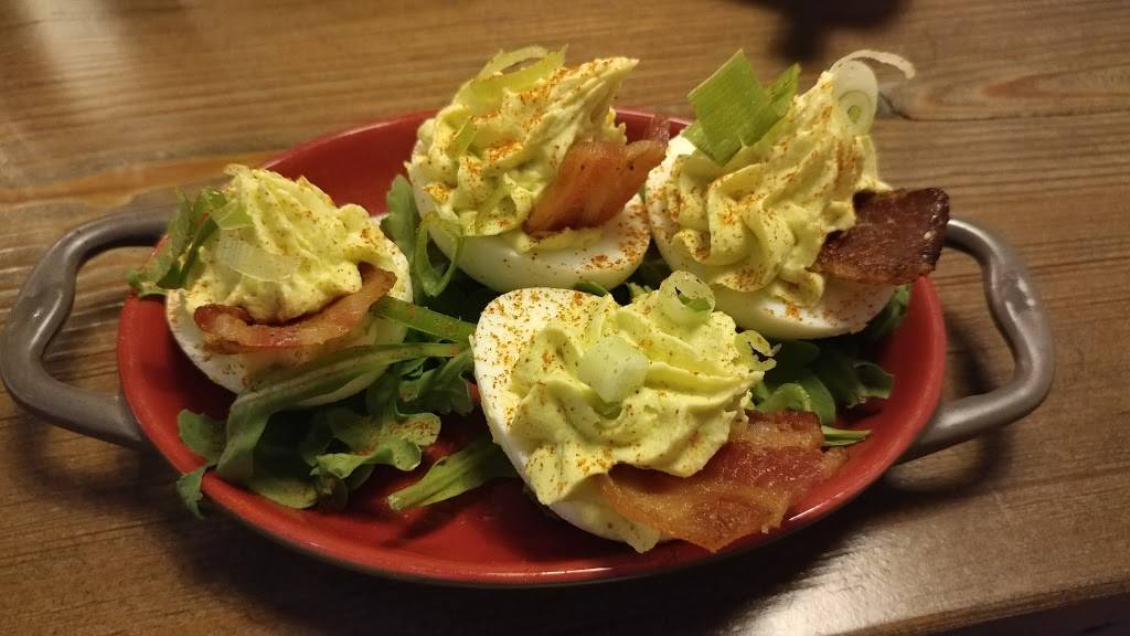 The District Eatery Tap & Barrel | restaurant | 112 W 2nd St, Sanford, FL 32771, USA | 4073302730 OR +1 407-330-2730