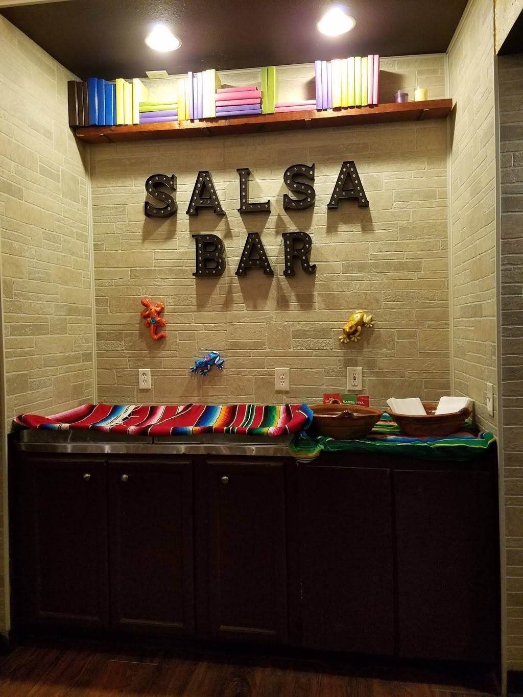 Salsas Mexican Grill | restaurant | 3555, 2025 N Durham Dr A, Houston, TX 77008, USA | 7134263259 OR +1 713-426-3259