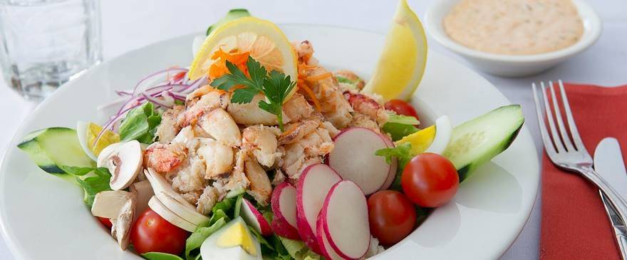 Dolphin | restaurant | 71 Municipal Wharf, Santa Cruz, CA 95060, USA | 8314265830 OR +1 831-426-5830