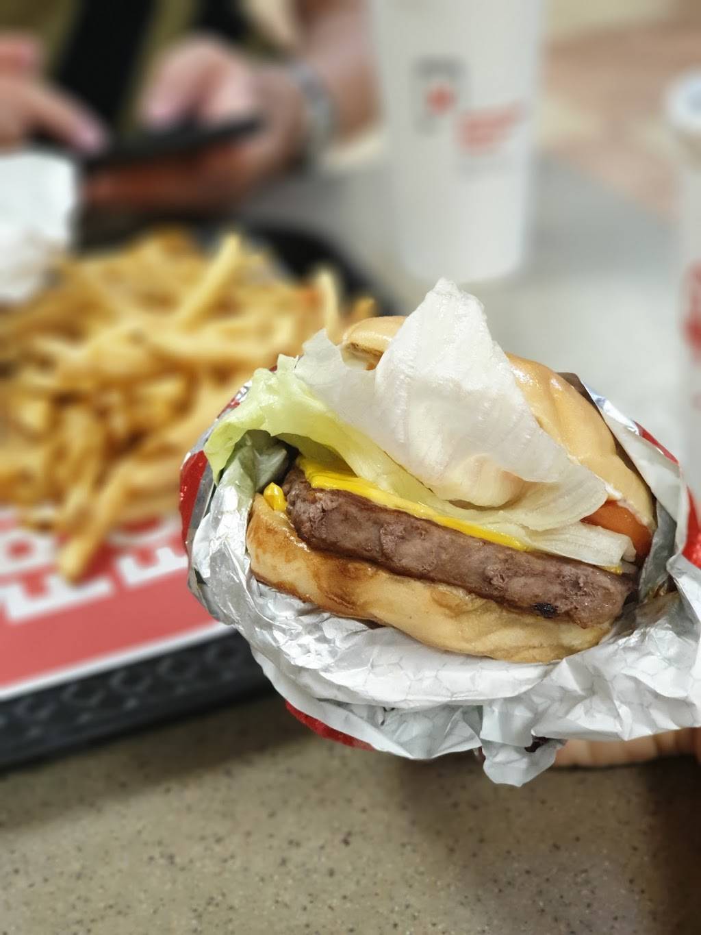 Wendys | restaurant | 630 Puuloa Rd, Honolulu, HI 96819, USA | 8088366248 OR +1 808-836-6248