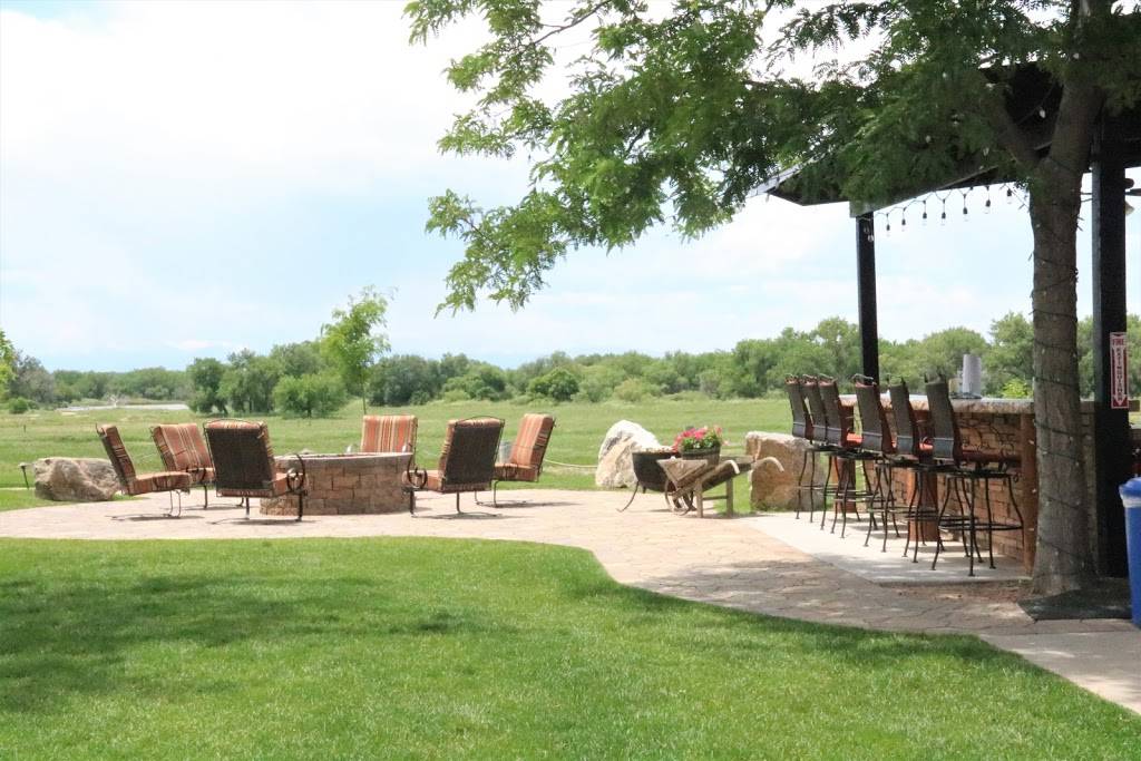 Hanks Bar & Grill | restaurant | 22999 US-34, Greeley, CO 80631, USA | 9705904414 OR +1 970-590-4414