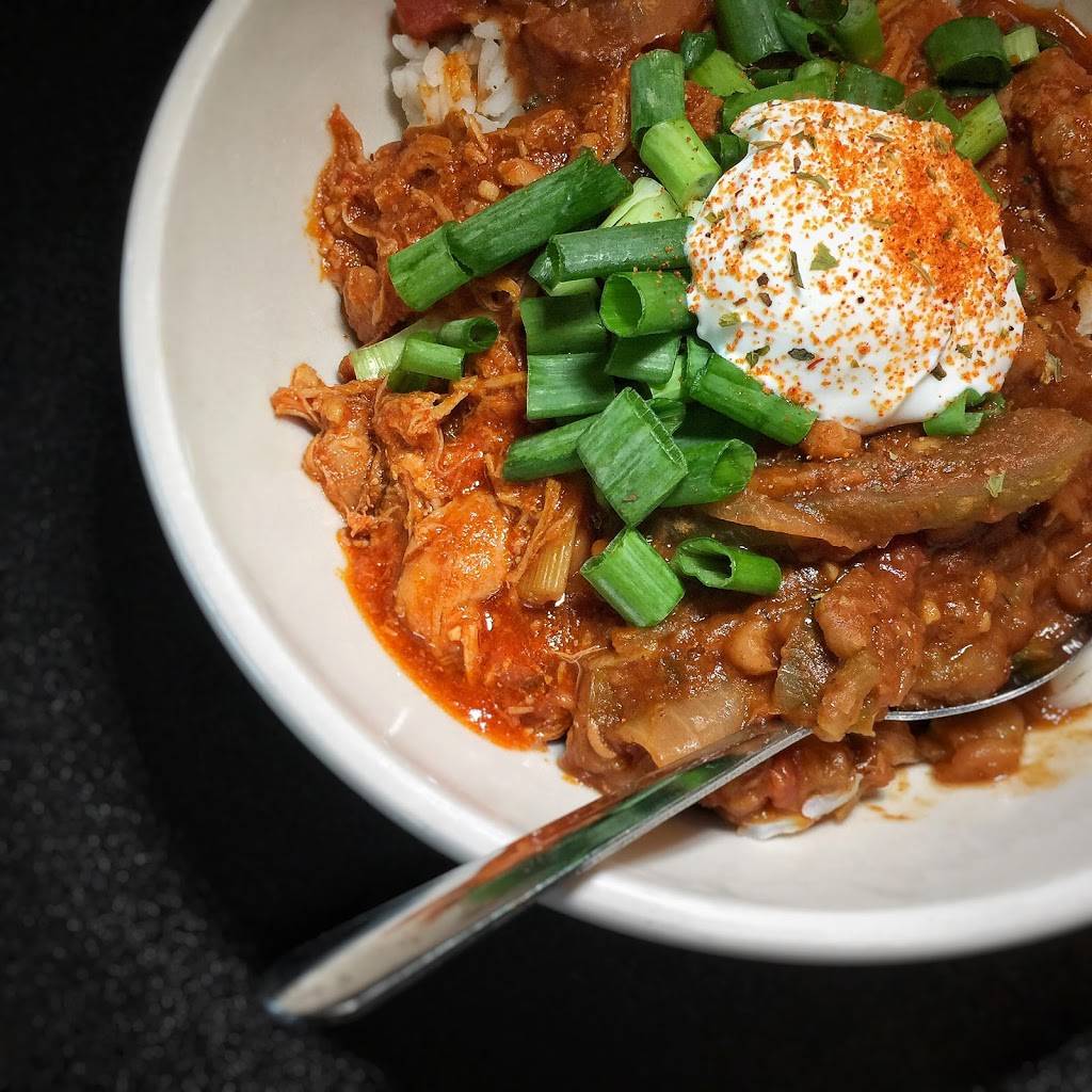 J Gumbos | restaurant | 3205 S Westnedge Ave, Kalamazoo, MI 49001, USA | 2692548122 OR +1 269-254-8122