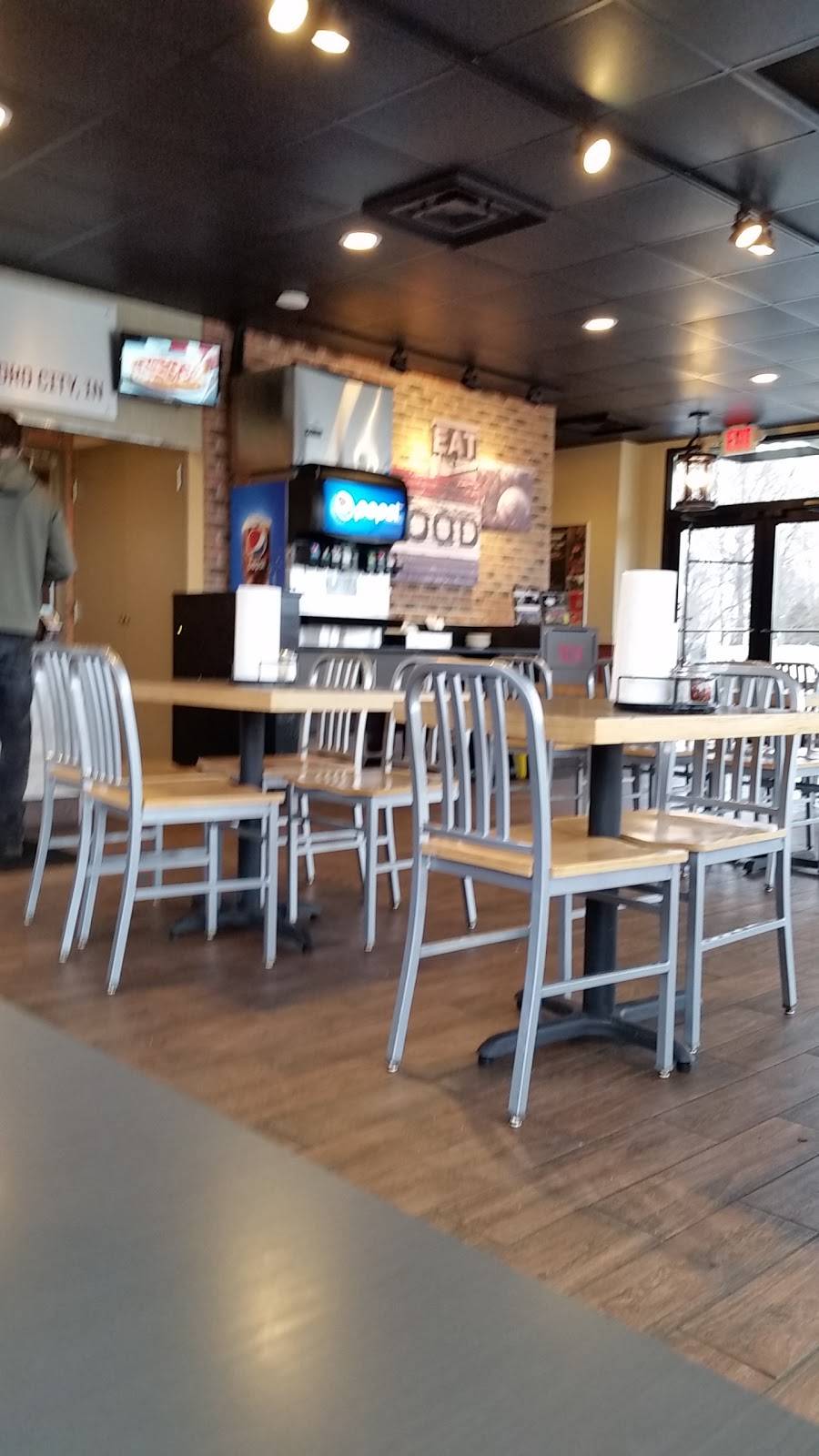 Pizza Hut | restaurant | 2000 N Walnut St, Hartford City, IN 47348, USA | 7653482000 OR +1 765-348-2000