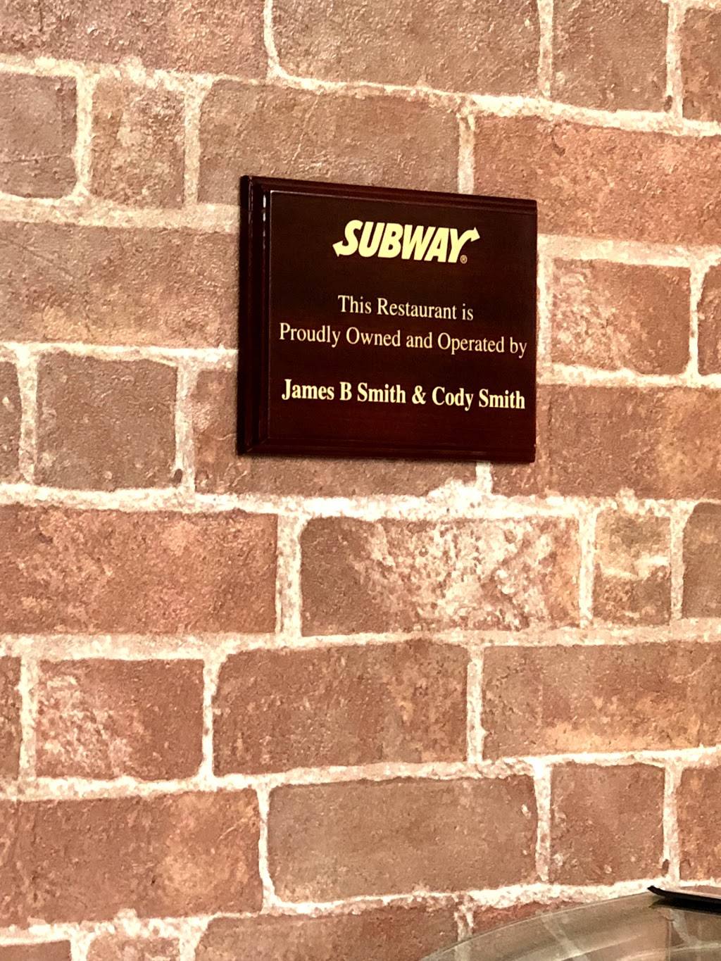 Subway | restaurant | 119 E Lincoln Way, Lisbon, OH 44432, USA | 3304241501 OR +1 330-424-1501