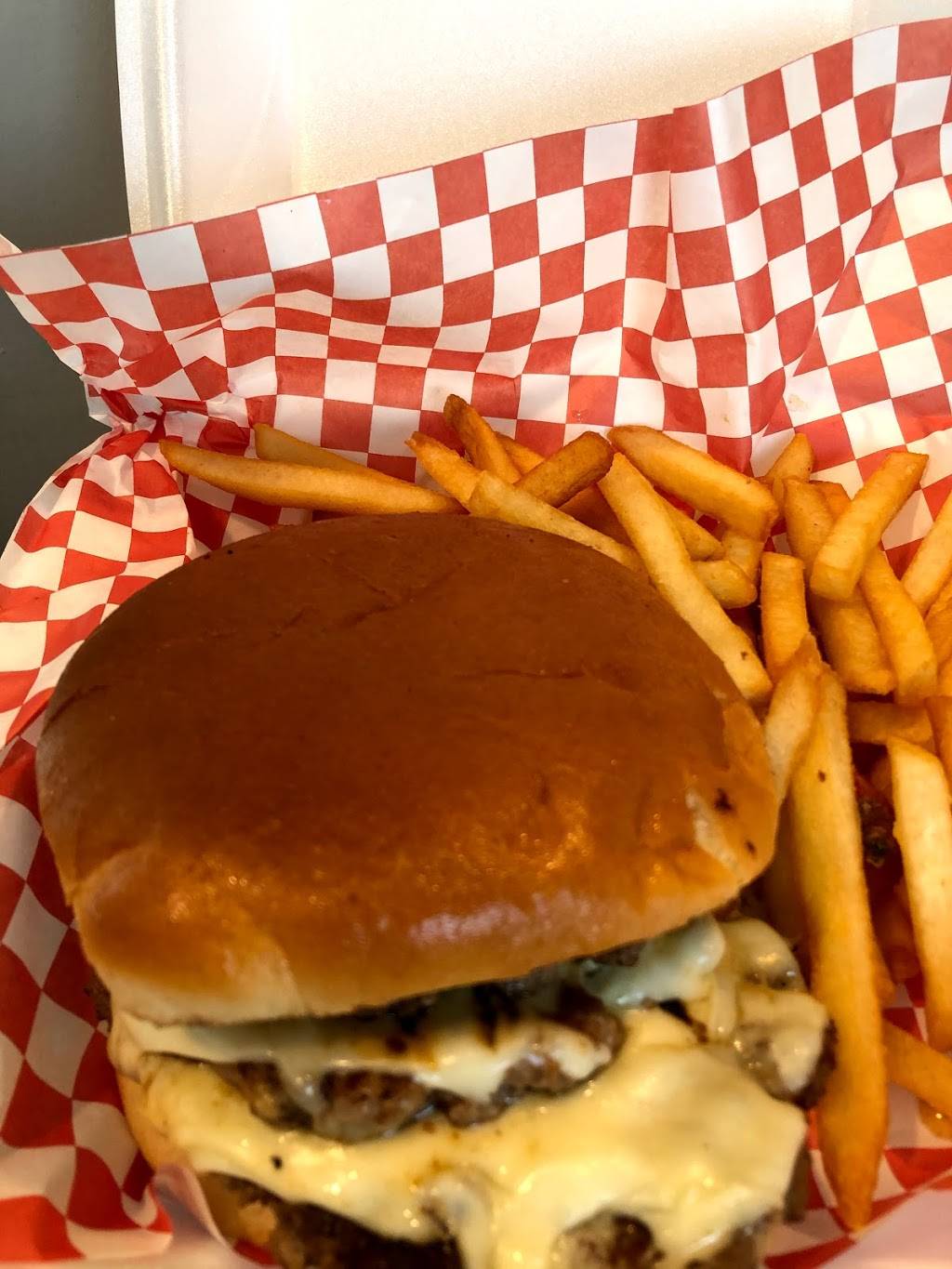 KCs Northwest Grill | restaurant | 2110 N 18th St, Kansas City, KS 66104, USA | 9132813287 OR +1 913-281-3287