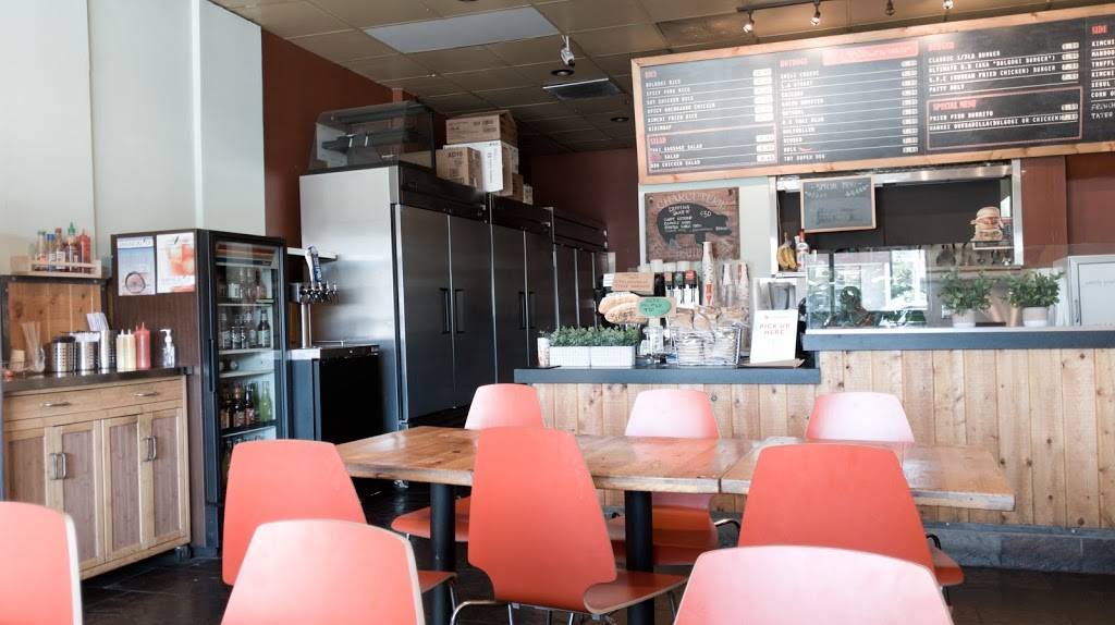 The Slaw Dogs | restaurant | 720 N Lake Ave, Pasadena, CA 91104, USA | 6268089777 OR +1 626-808-9777