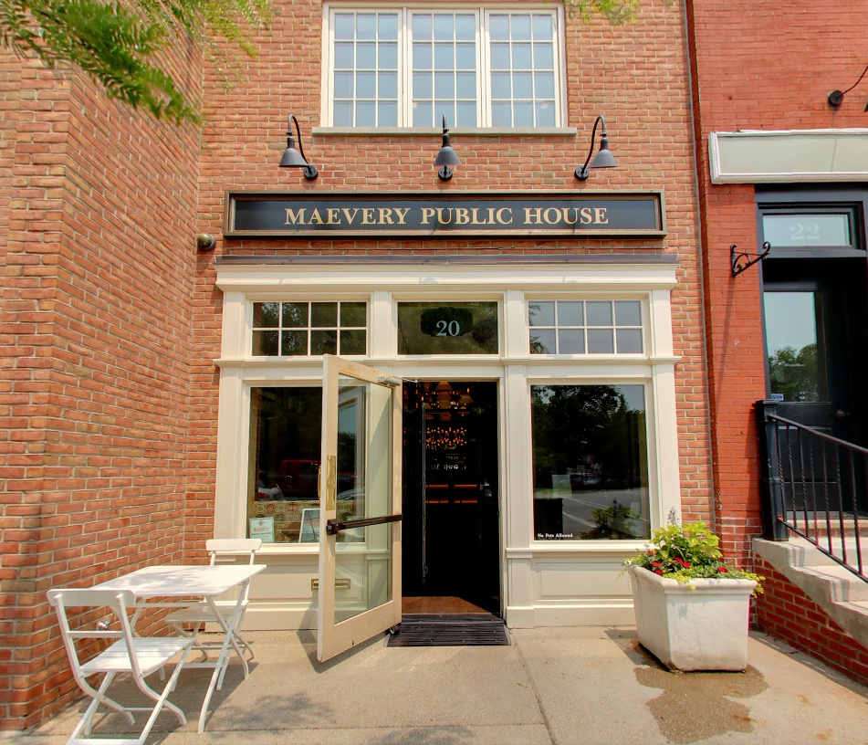 Maevery Public House | night club | 20 E Scranton Ave, Lake Bluff, IL 60044, USA | 8476043952 OR +1 847-604-3952