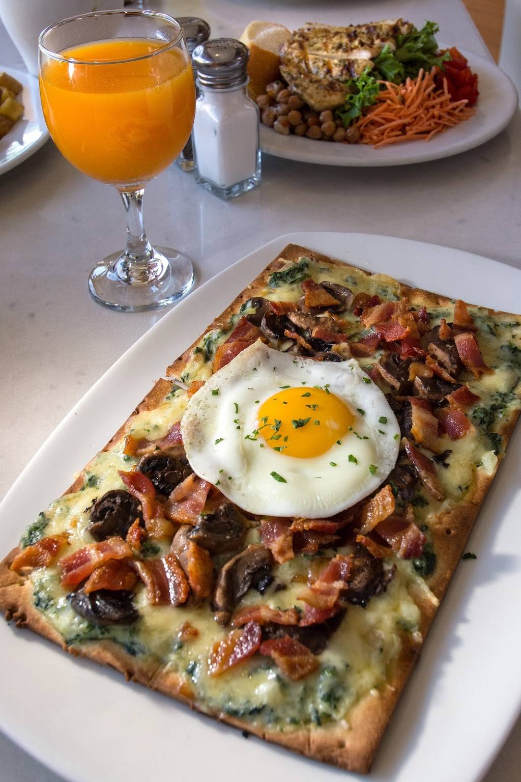 Rigolo Café | cafe | 3465 California St, San Francisco, CA 94118, USA | 4158767777 OR +1 415-876-7777